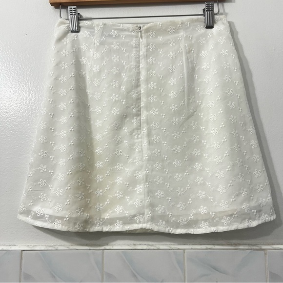 Misguided White Eyelet A-line Mini Skirt Petite 2 Cottagecore Coquette Fairycore - Picture 3 of 7